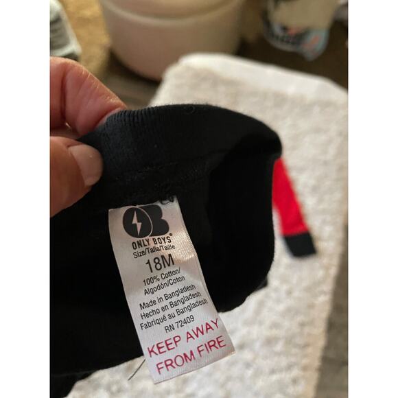 Only Boys Sz 18 Mo. 2 Pc. Animal Train Themed Pj Set. New W/ Out Tags. So Cute - Picture 2 of 7